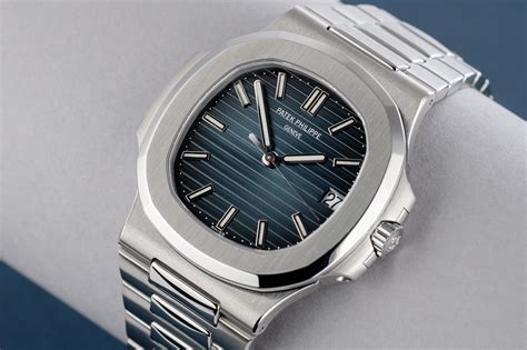 patek philippe nautilus 5711 prezzo listino 2021